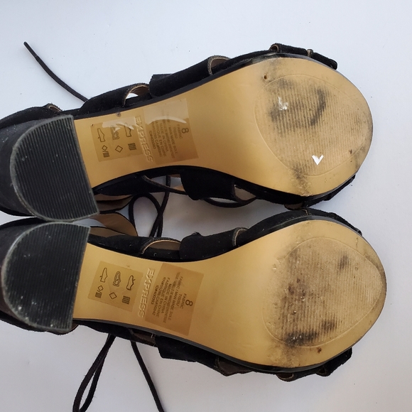 EXPRESS Lace Up Ladder Chunk Heel Booties Size 8 - Picture 9 of 12